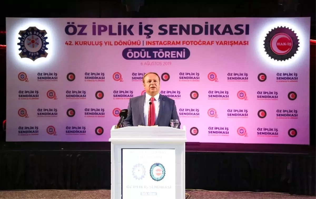 Öz-İplik Sendikası 42\'nci kuruluş yıl dönümünü kutladı