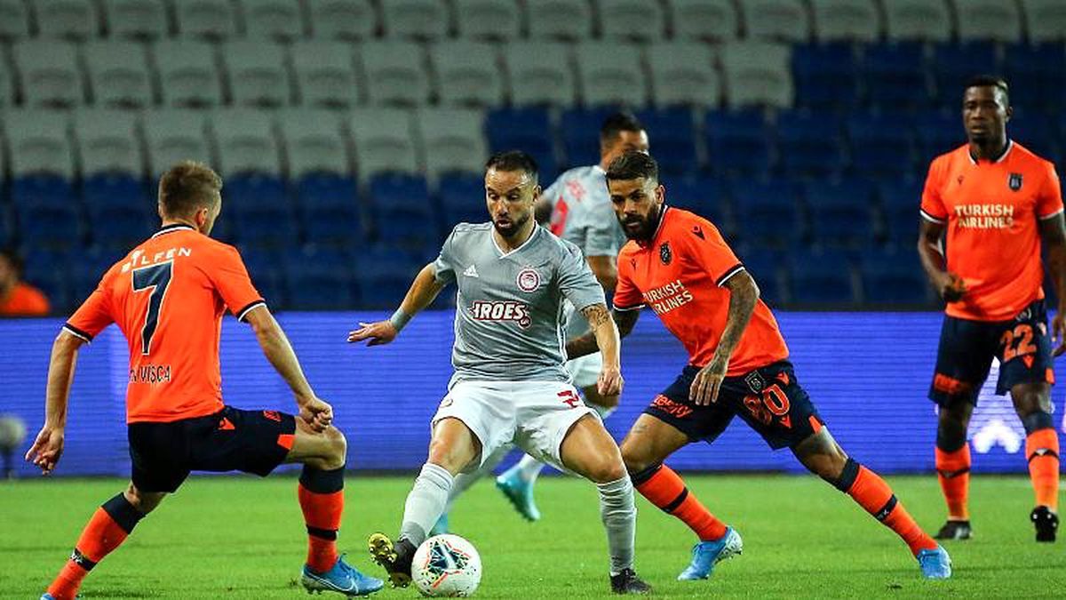 Şampiyonlar Ligi 3. eleme ilk maçı: Medipol Başakşehir: 0 - Olympiakos: 1
