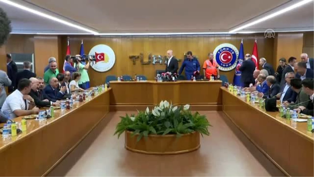 TÜRK-İŞ Genel Başkanı Atalay: "(Kamu kesimi toplu iş sözleşmesi) Masa başında bu meseleyi çözelim"