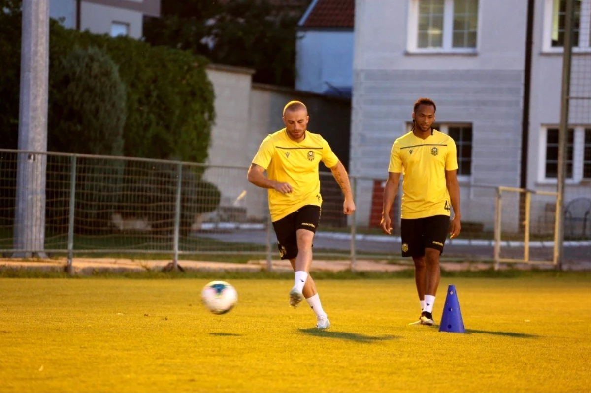 Yeni Malatyaspor, Partizan maçının taktiğini çalıştı