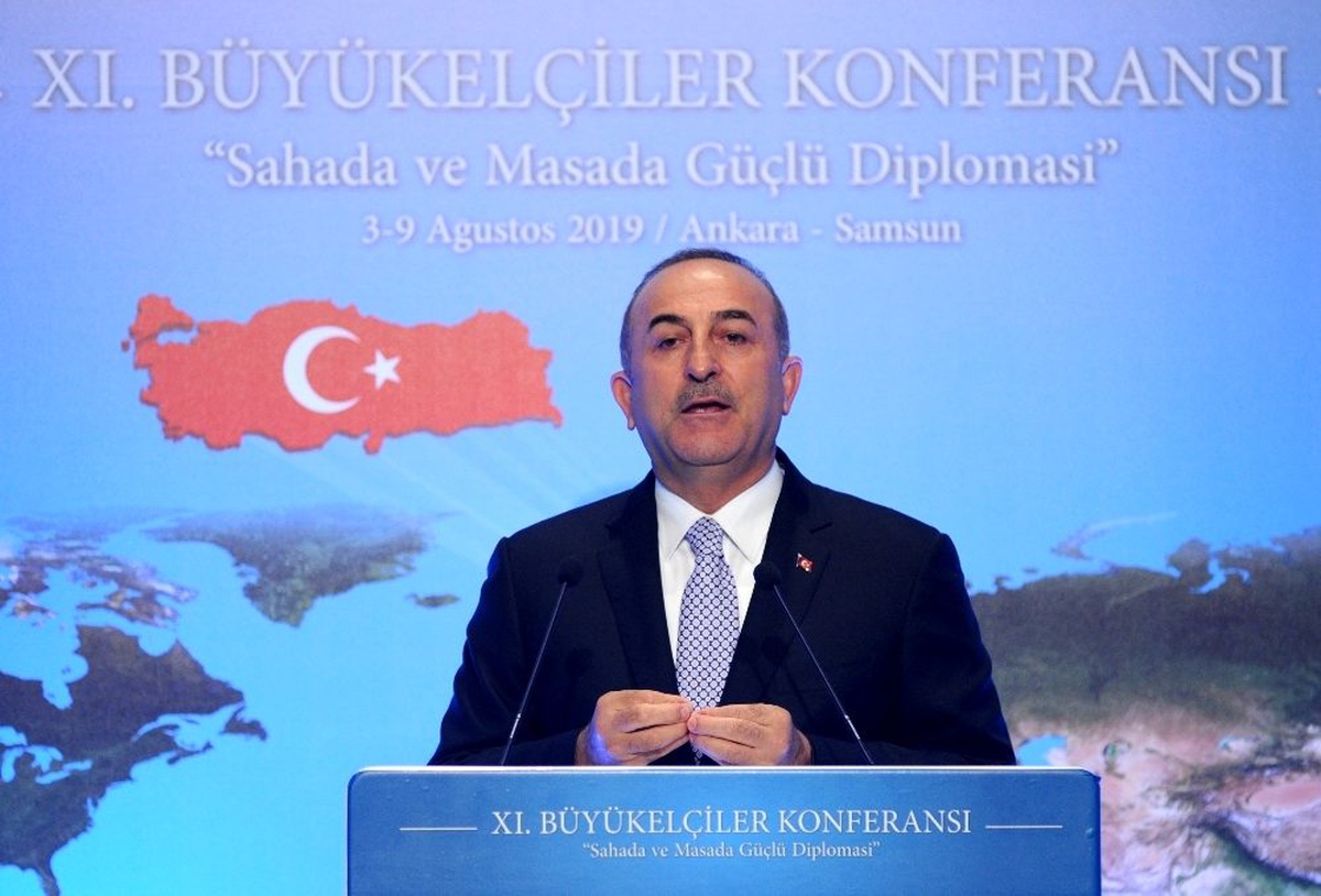 AB\'li Yunan komisere Çavuşoğlu\'ndan Yunanistan mesajı