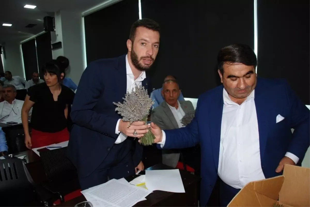 Adana Büyükşehir Belediyesi\'nde borçlanmaya ret