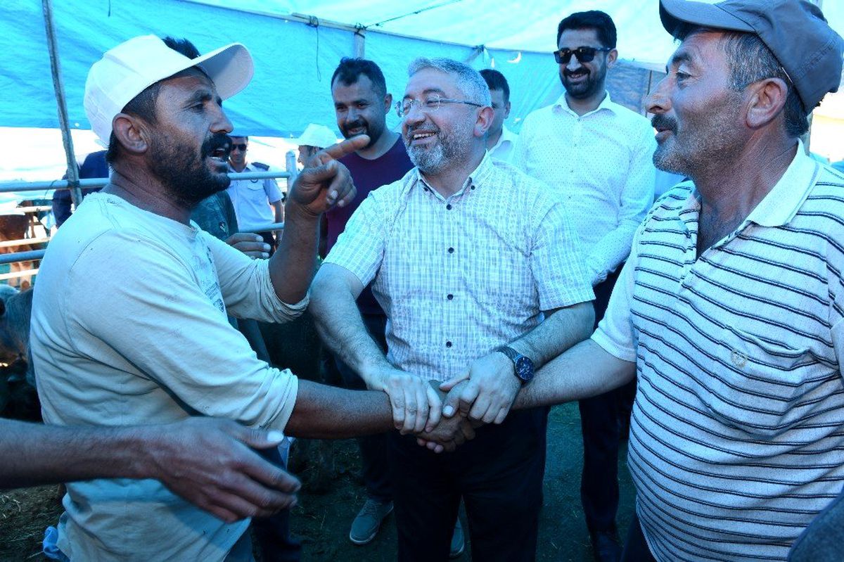Başkan Aşgın\'dan, Hayvan Pazarında inceleme
