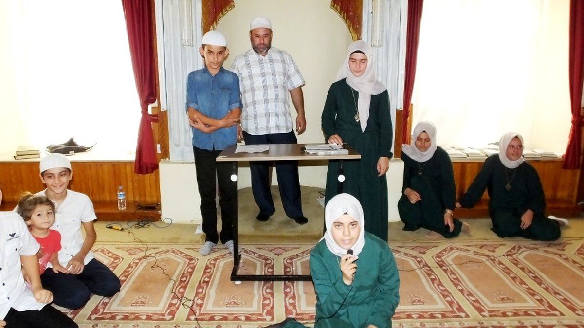 Burhaniye\'de Kavakdibi Cami\'nde hatim coşkusu