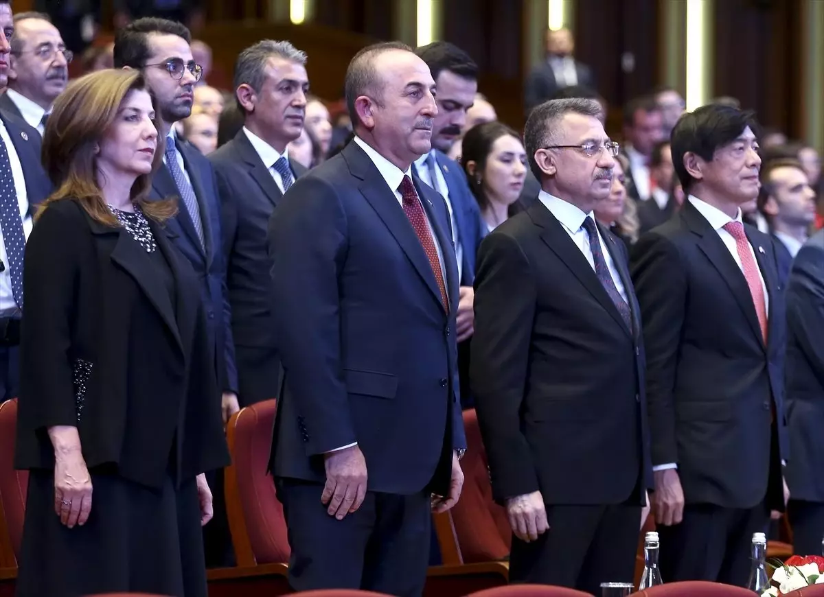 Çavuşoğlu\'na "Japonya\'nın en yüksek nişanı" takdim edildi