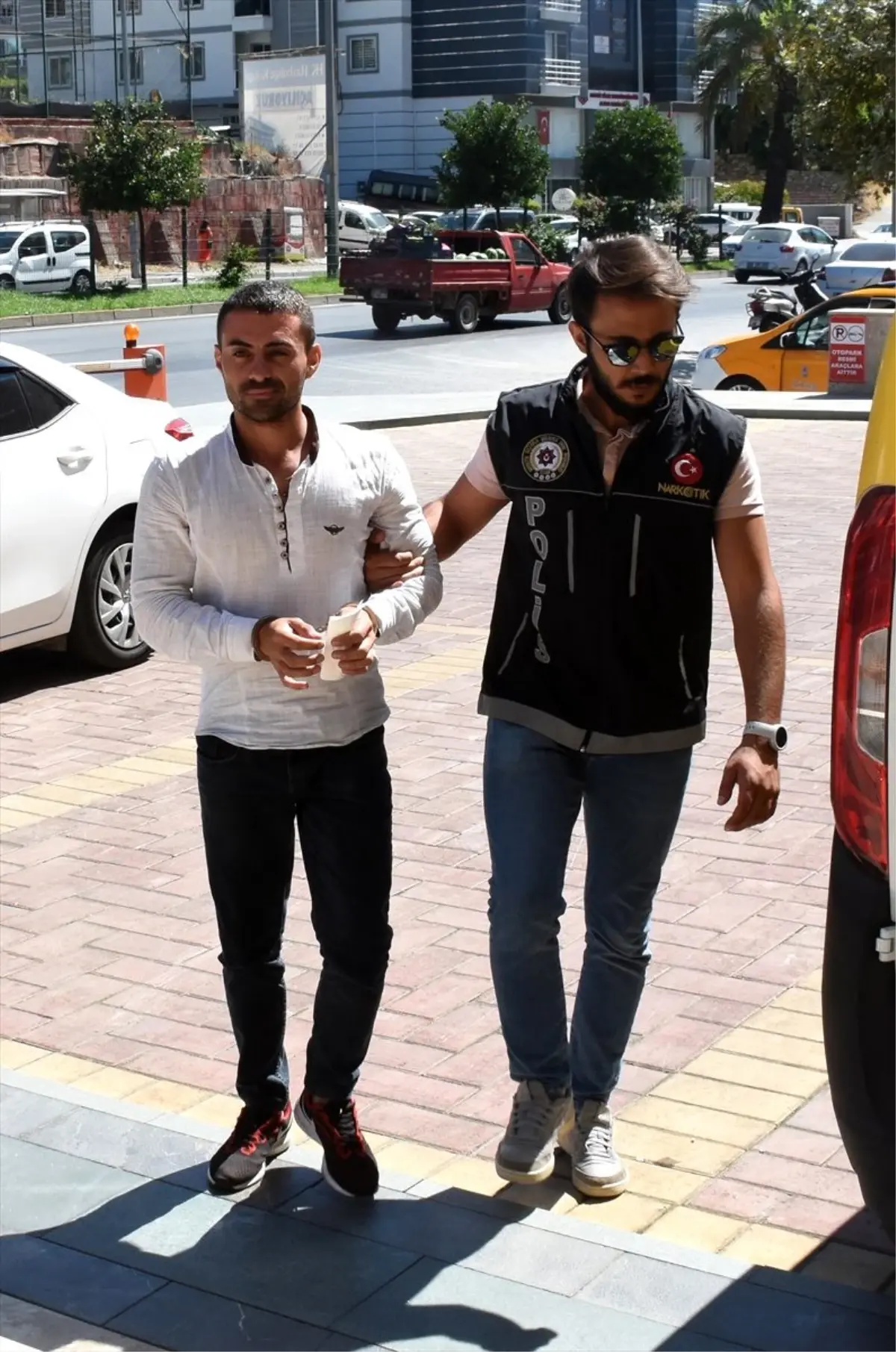 Cezaevi firarisi hükümlü, uyuşturucu ticaretinden tutuklandı