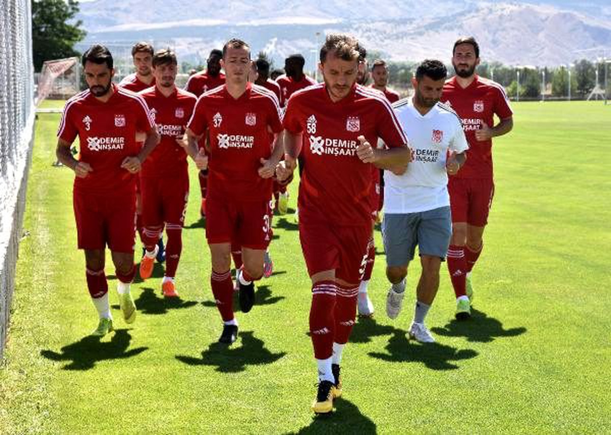 Demir Grup Sivasspor, yeni sezon hazırlıklarını sürdürdü