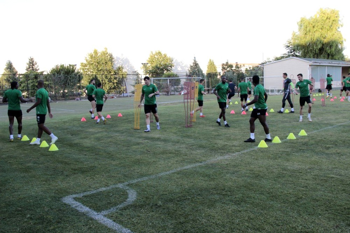 Denizlispor\'un yeni sezon hazırlıklarını sürdürüyor