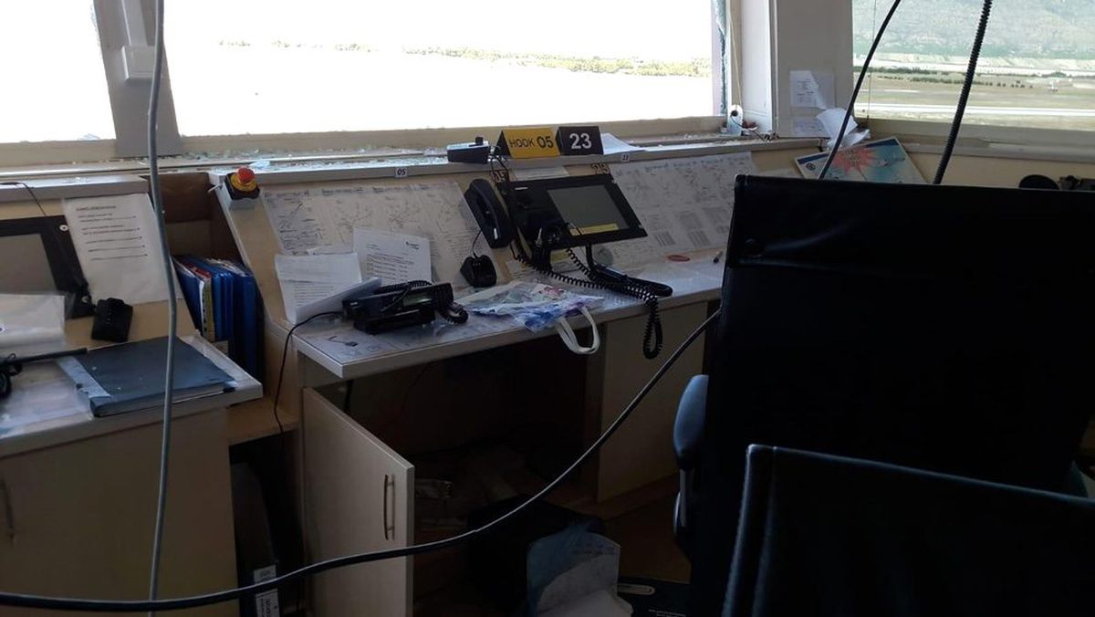 Deprem Çardak Havalimanında da hasara yol açtı