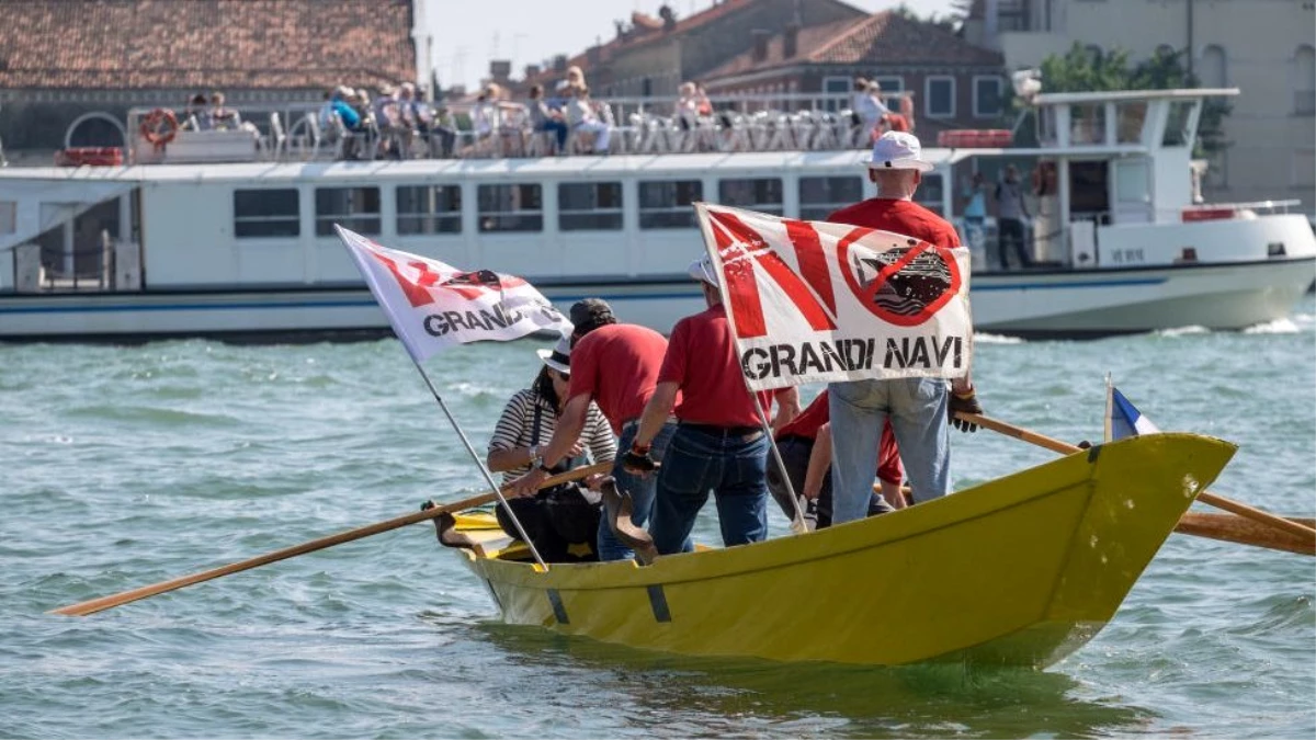 Dev yolcu gemilerinin Venedik\'in merkezine girişi yasaklanacak