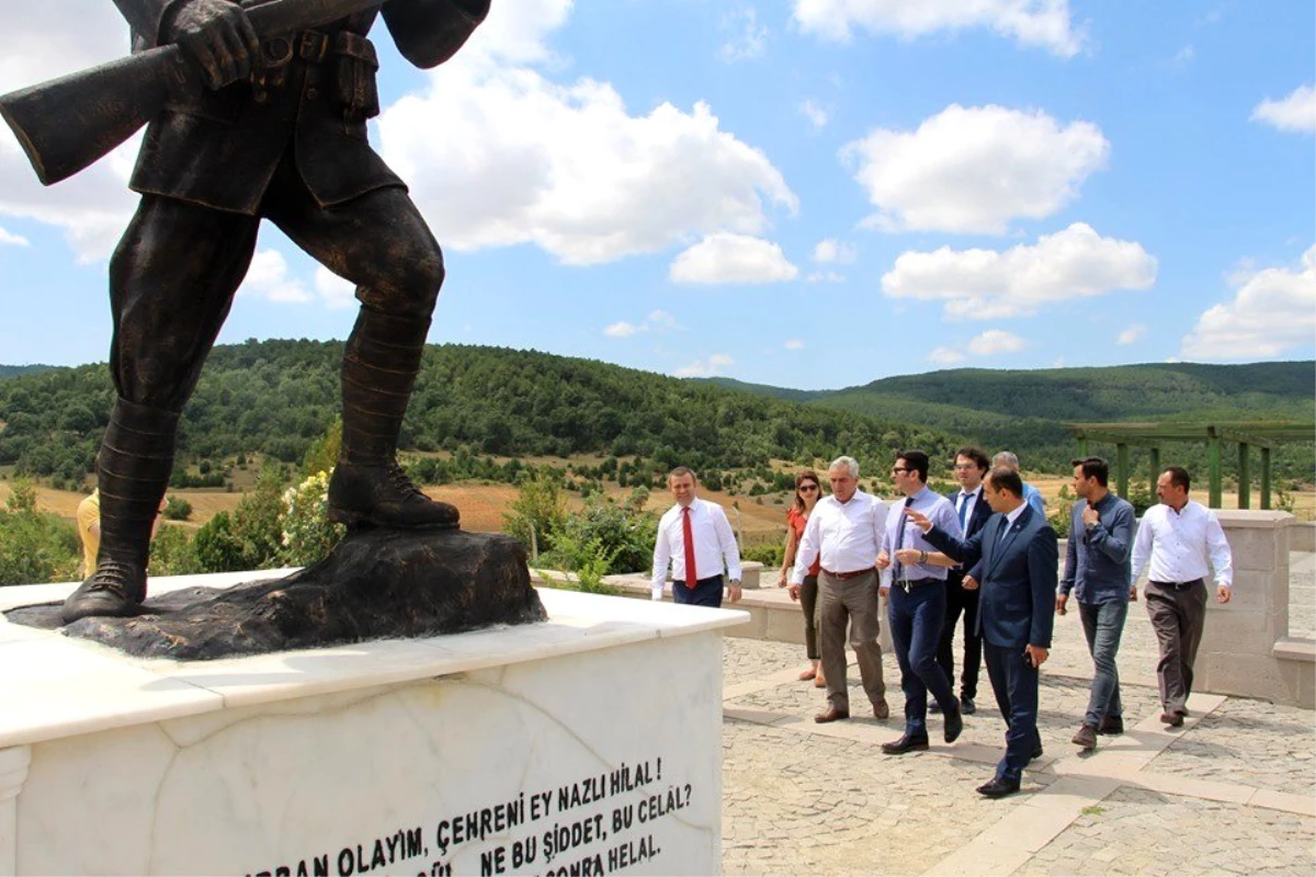 Dumlupınar\'da Zafer Bayramı öncesi hazırlıklar devam ediyor