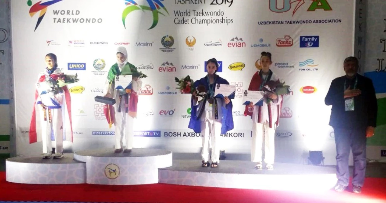 Dünya Yıldızlar Tekvando Şampiyonası\'nın 2. gününde bronz madalya
