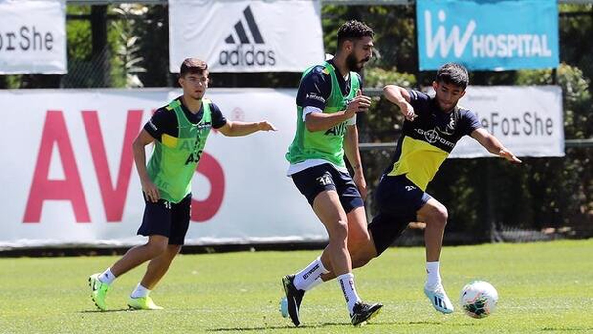Fenerbahçe\'de yeni sezon hazırlıkları sürüyor