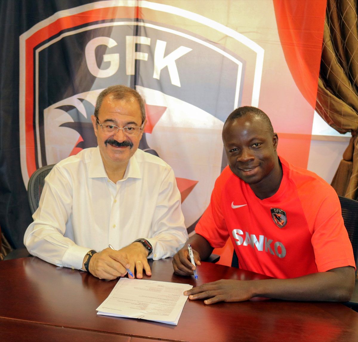 Gazişehir Gaziantep\'te transfer