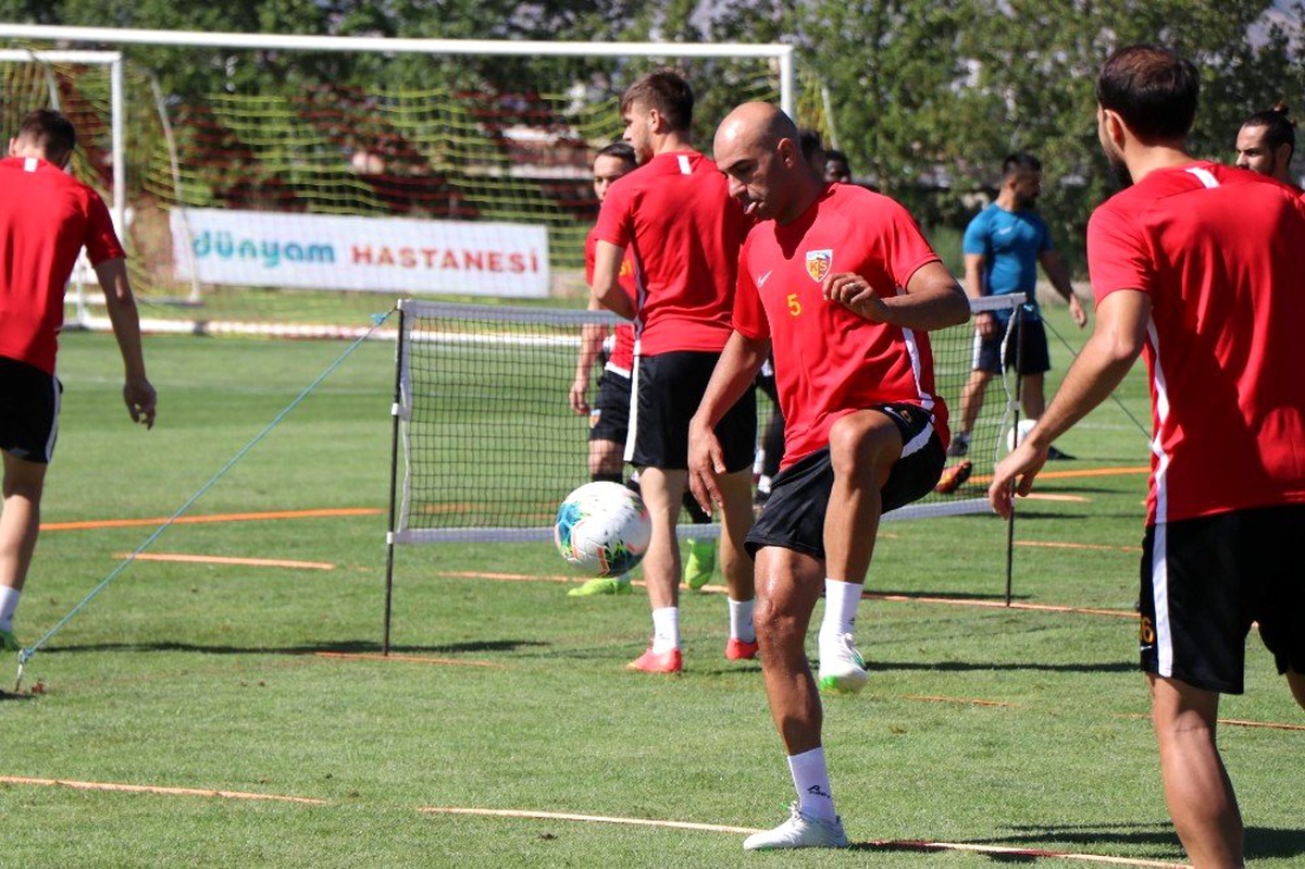 İM Kayserispor, yeni sezon hazırlıklarını hız kesmeden sürdürüyor
