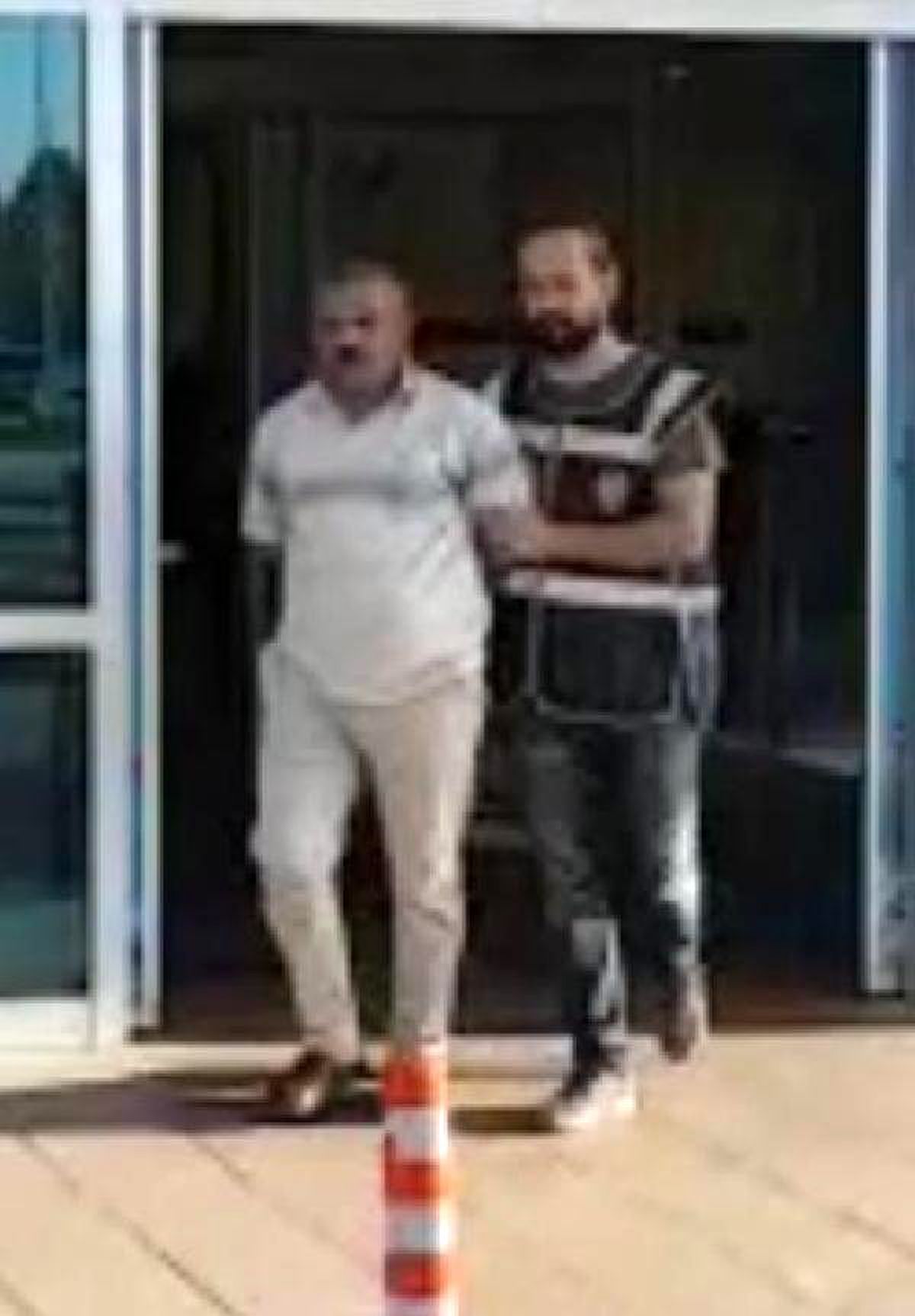 İzmir\'de DEAŞ operasyonunda 9 Suriyeliye gözaltı