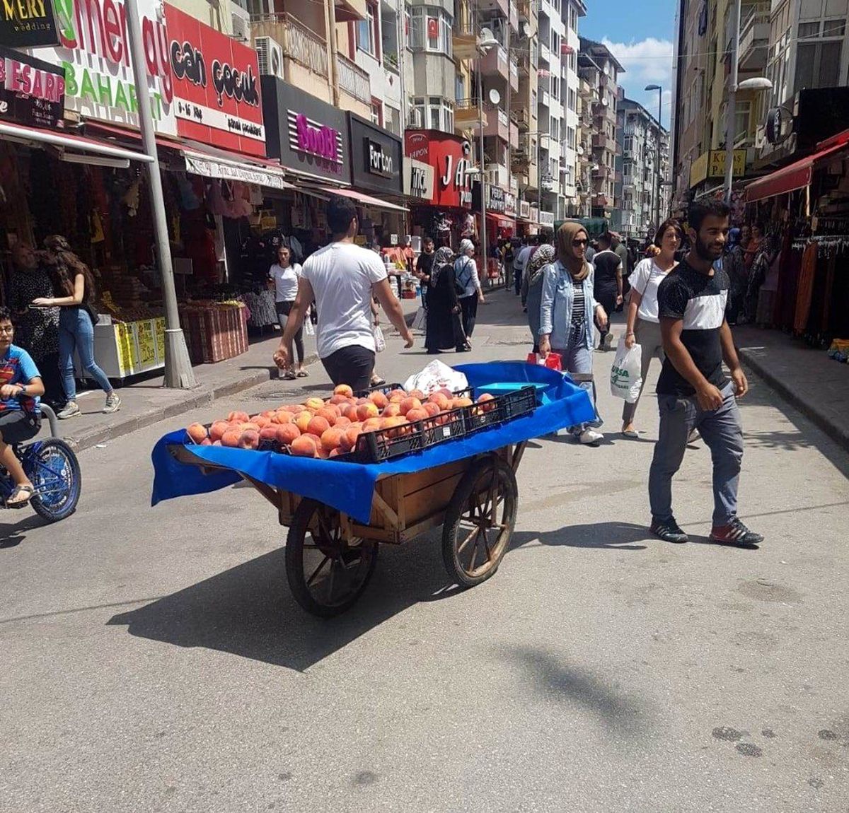 İzmit zabıtadan seyyara geçit yok