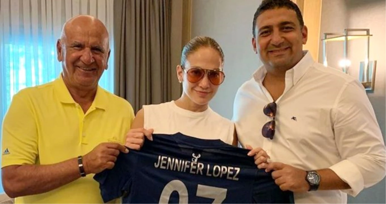 Jennifer Lopez\'e Antalyaspor forması hediye edildi!