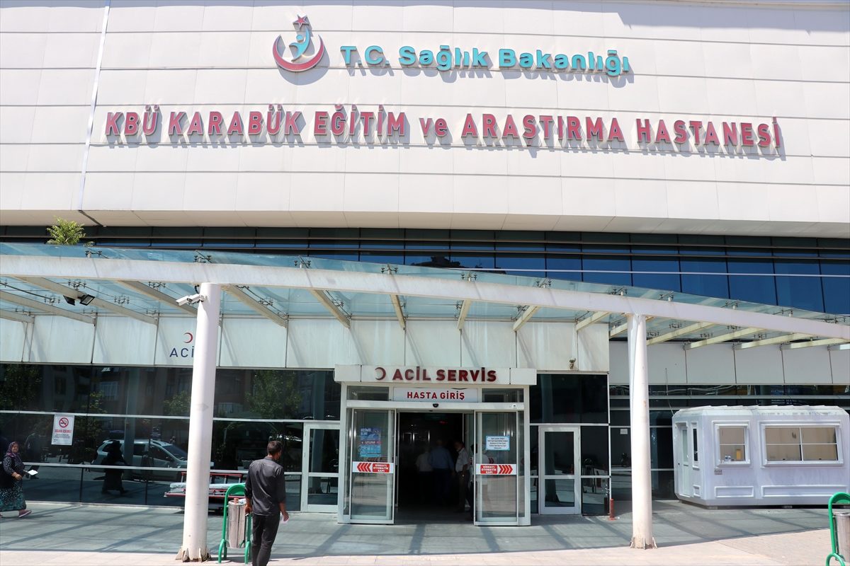 Karabük\'te gıda zehirlenmesi şüphesi