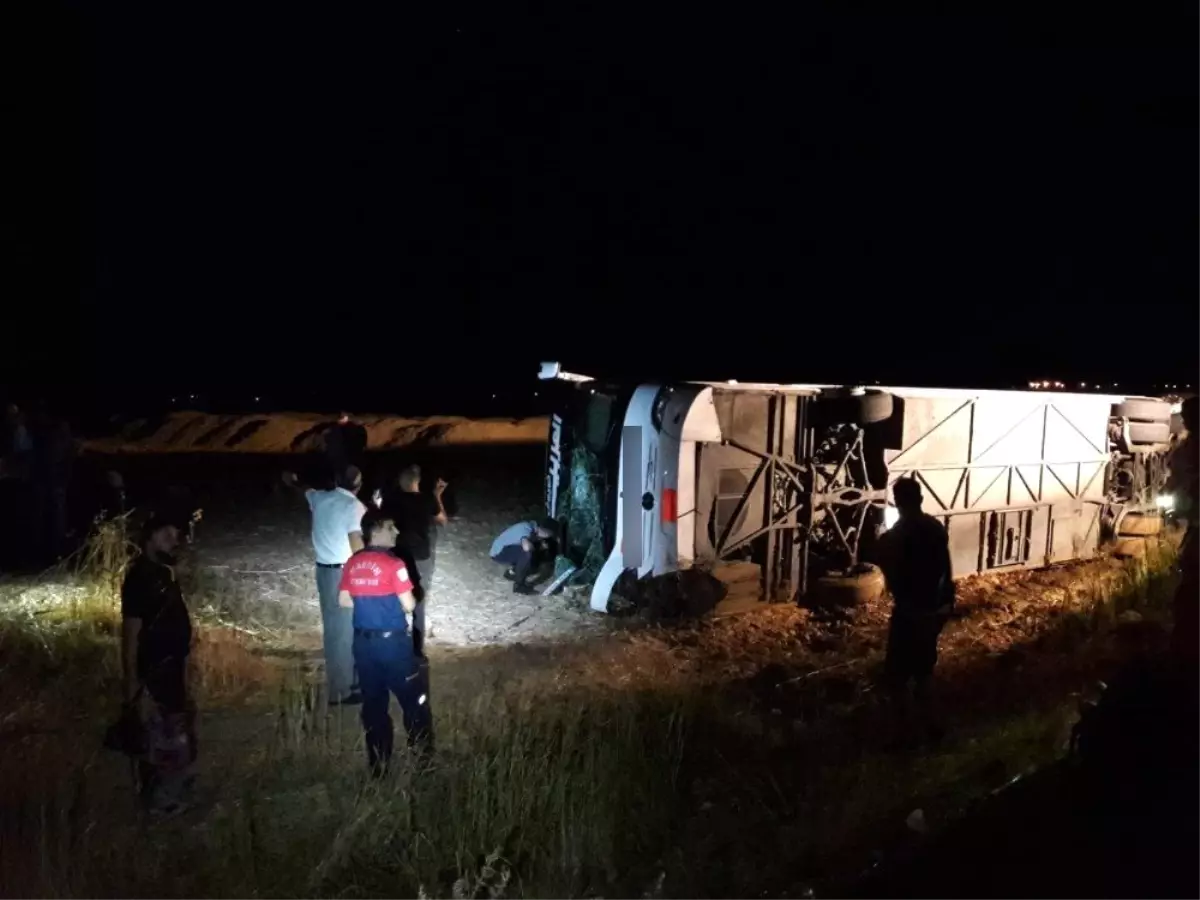 Nusaybin De Otobus Devrildi 10 Yarali Son Dakika