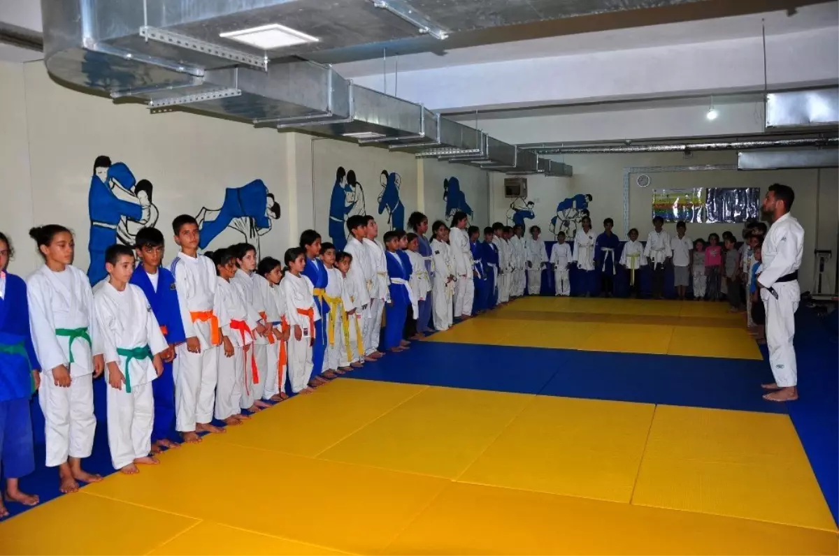 (Özel haber) Kazan dairesiydi judo salonu oldu