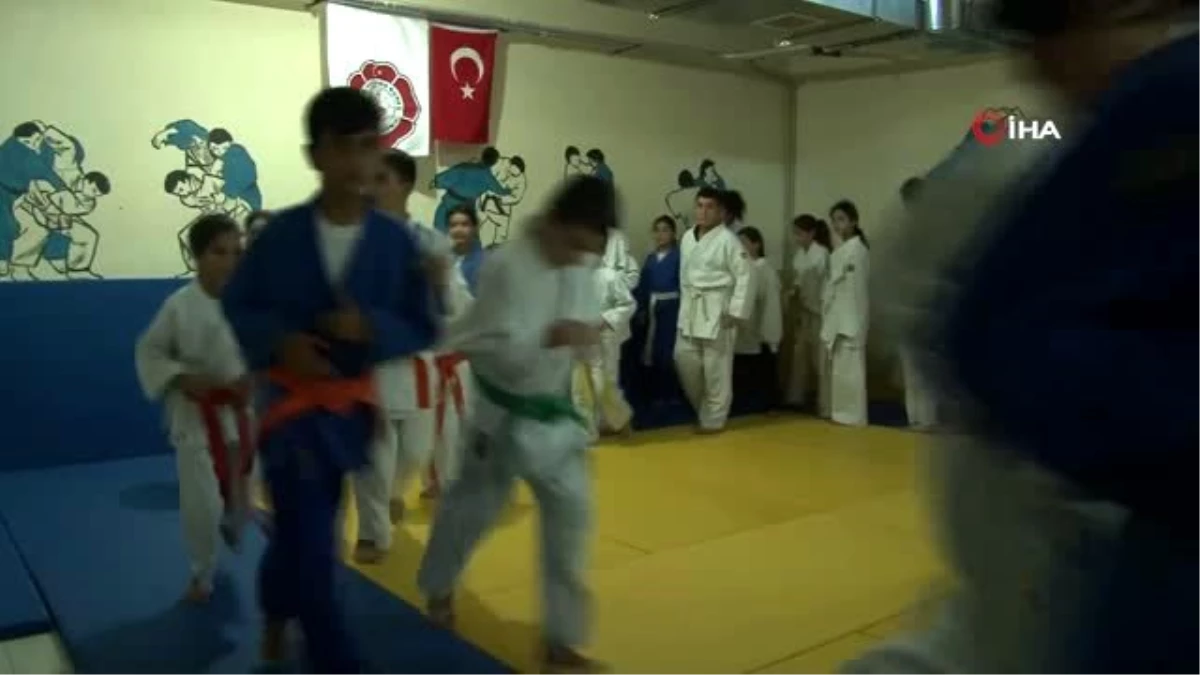 (Özel haber) Kazan dairesiydi judo salonu oldu