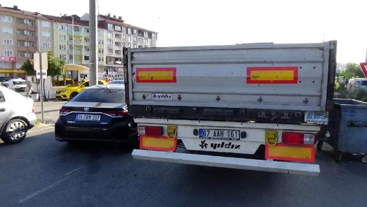 Polis ile TIR sürücüsünün tartışması karakolda bitti