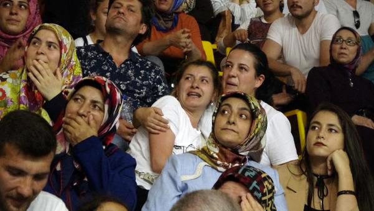TOKİ kurasında çıkınca sevinç gözyaşları döktüler