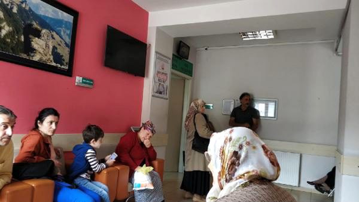 Trabzon\'da 217 kişi zehirlenme şüphesiyle hastaneye kaldırıldı
