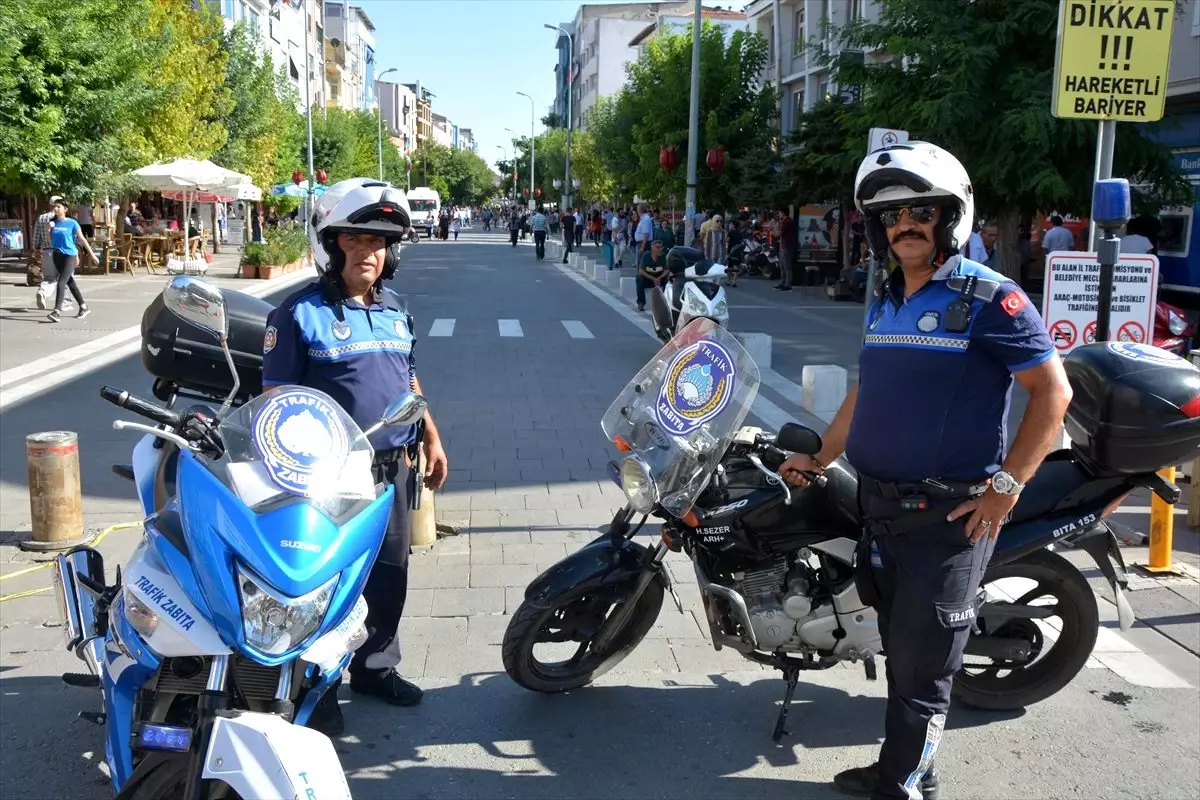 Uşak Belediyesi, bayram hazırlıklarını tamamladı