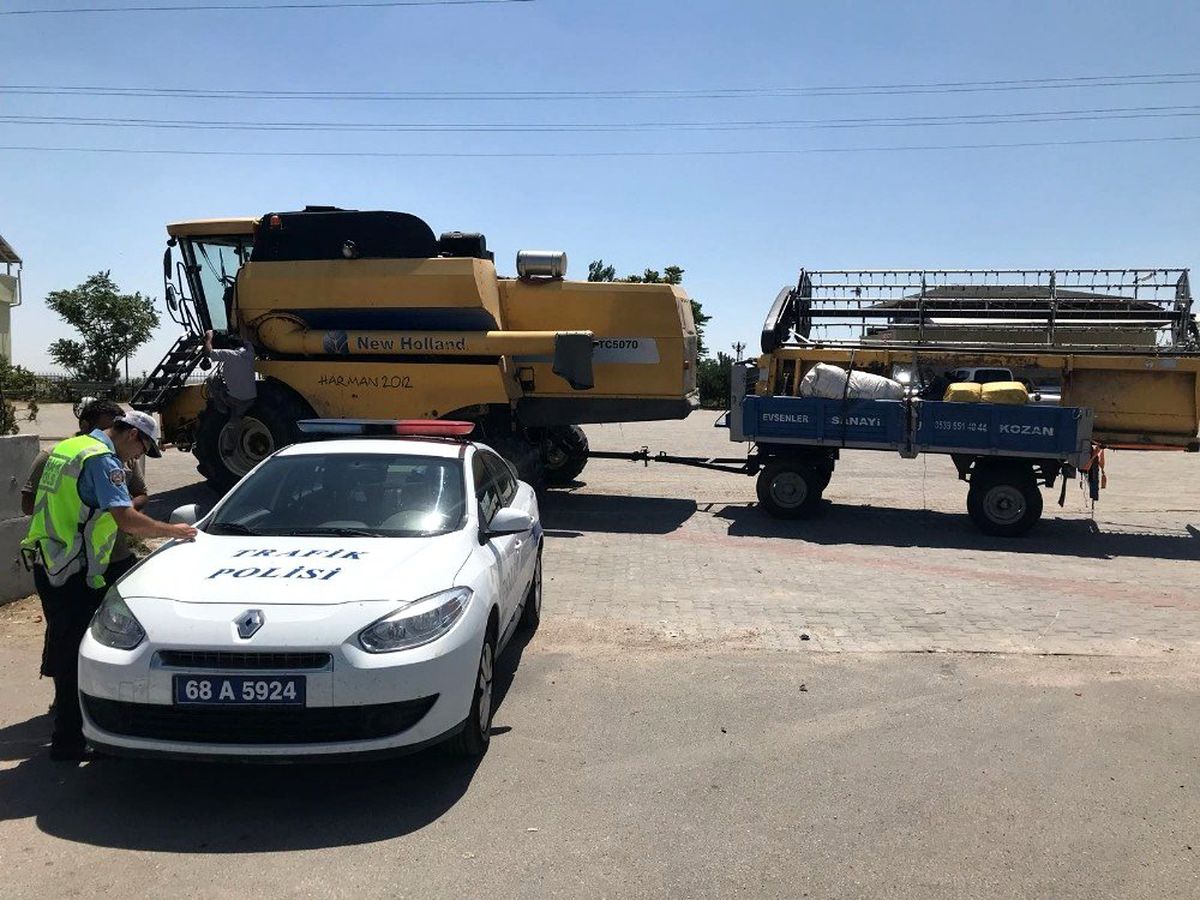 Aksaray\'da tarım araçlarının trafiğe çıkışı yasaklandı