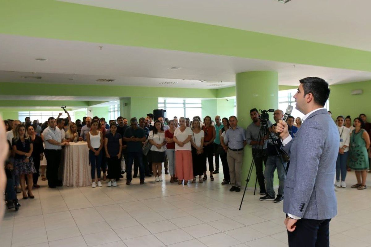 Başkan Gökhan Yüksel, belediye personeliyle bayramlaştı