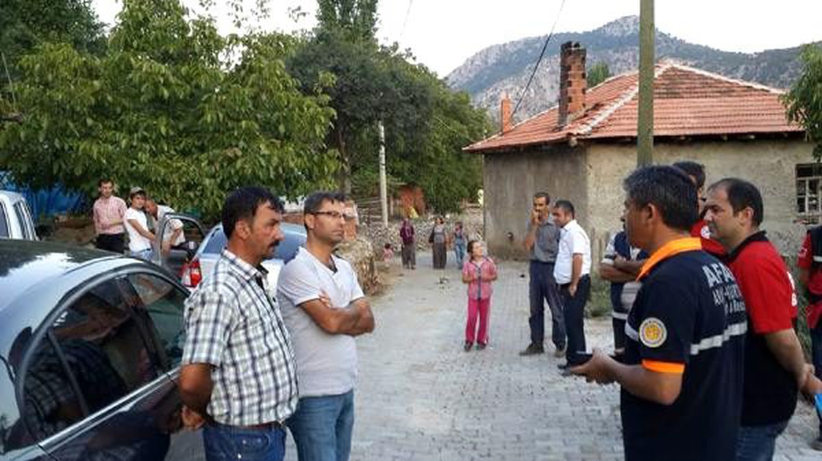Deprem, Burdur\'da 28 konutta hasara neden oldu