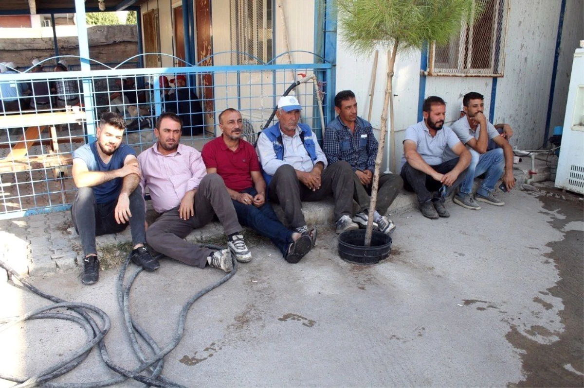 HDP\'li Silopi Belediyesinin işten çıkardığı işçilerden eylem