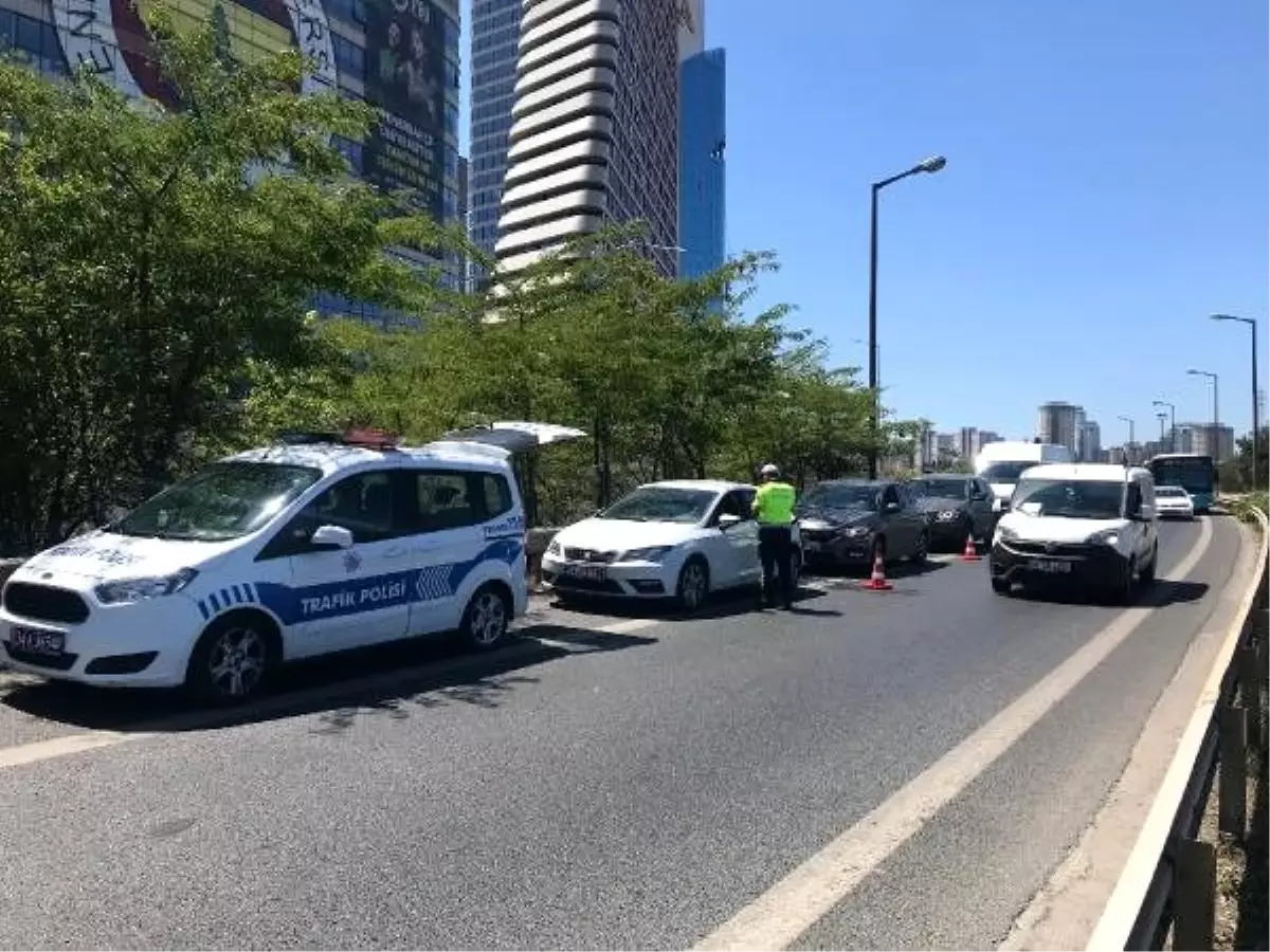 İstanbul\'da bayram tatili trafiği başladı