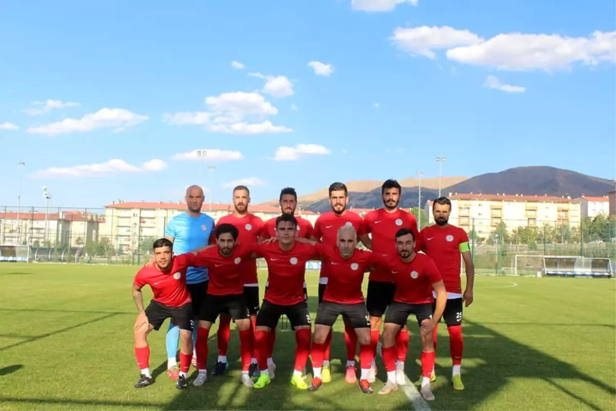 Karaköprü Belediyespor\'un Erzurum kampı sona erdi