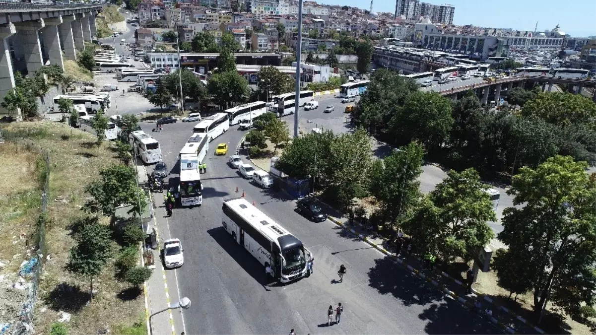 15 Temmuz Demokrasi Otogarı\'nda bayram yoğunluğu yaşanıyor