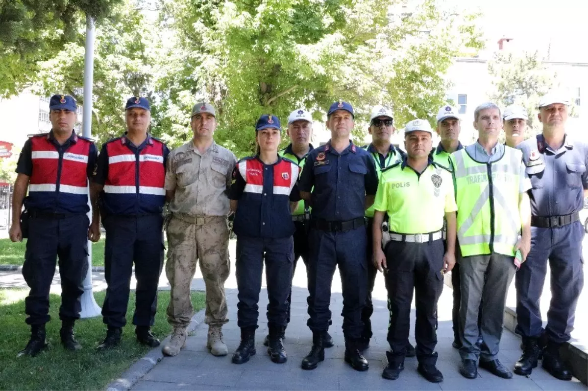 Trafikte "Kemerin ses getirsin" projesi