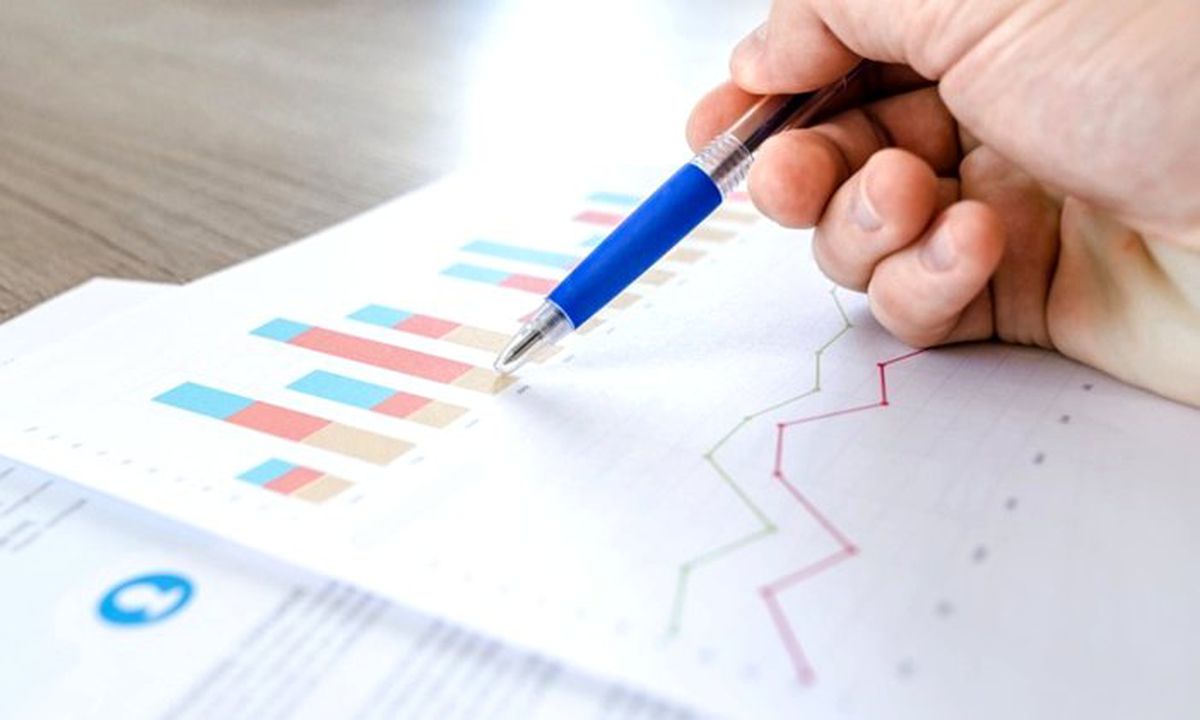 Yıl sonu dolar tahmini 6 liranın altında indi