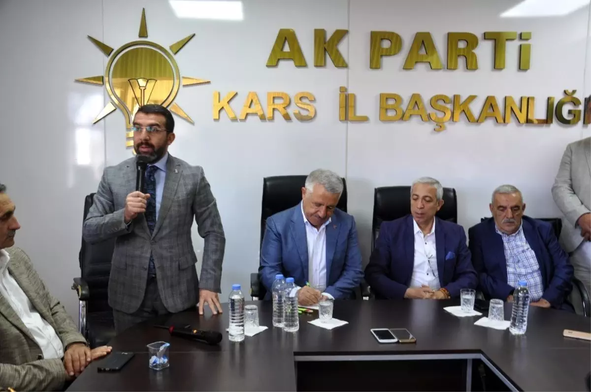 AK Parti Kars İl Başkanlığı\'nda bayramlaşma