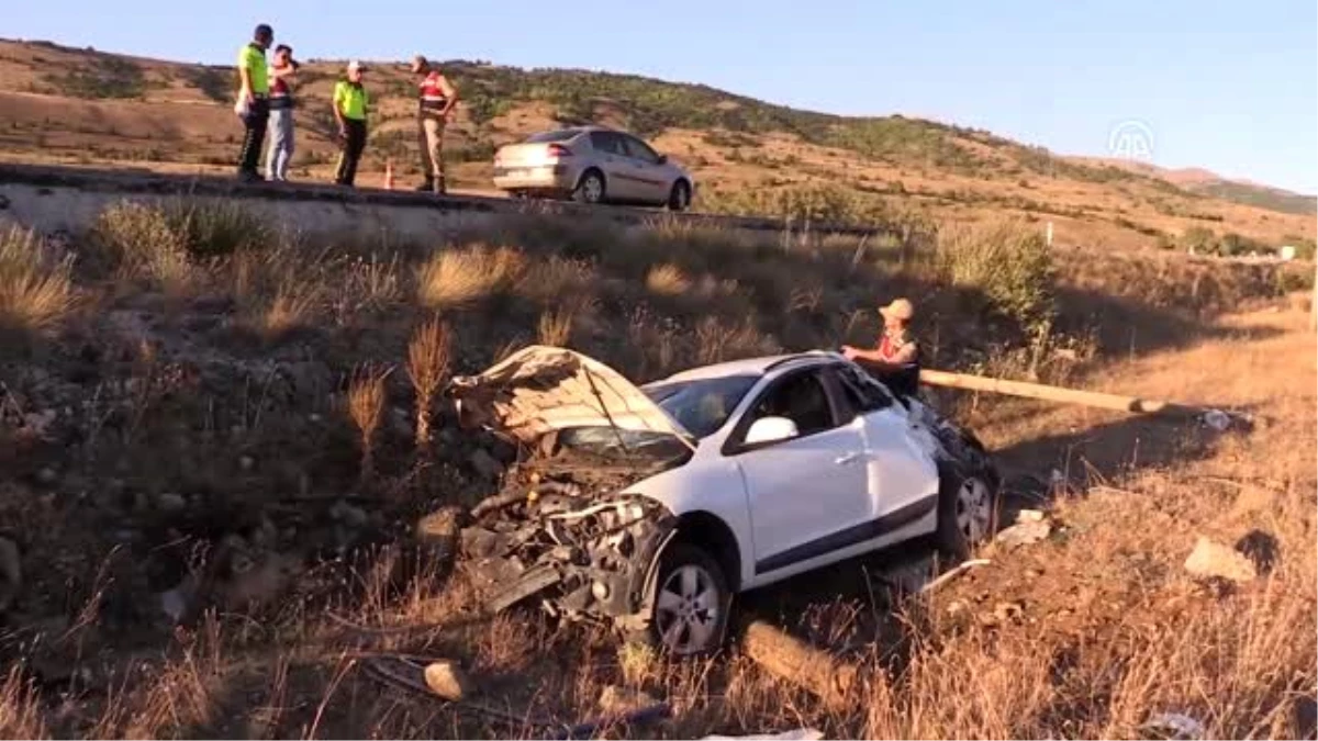 Bayram tatiline giden 4 kardeş trafik kazasında yaralandı