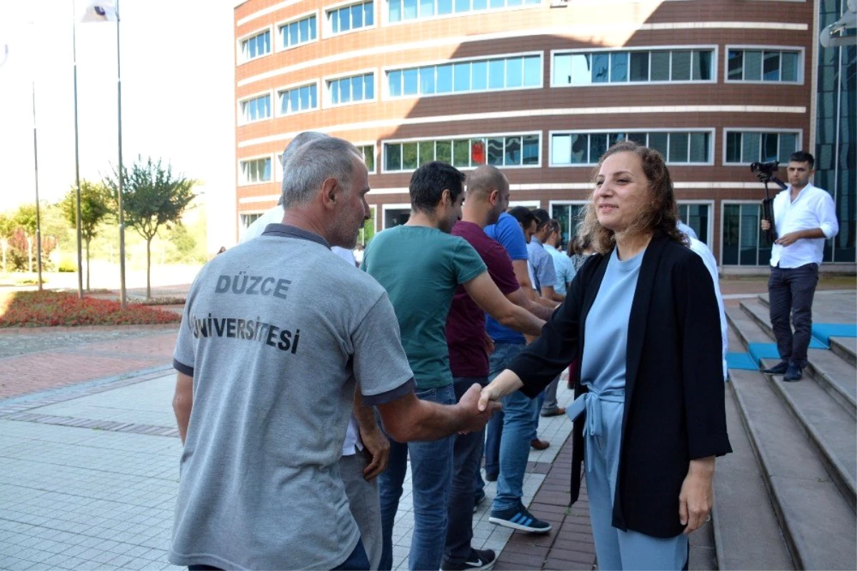 Düzce Üniversitesi personeli bayramlaştı