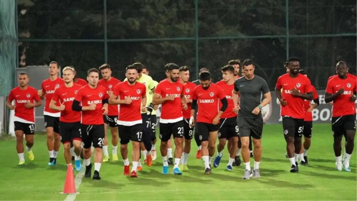Gazişehir Gaziantep\'te Fenerbahçe mesaisi başladı