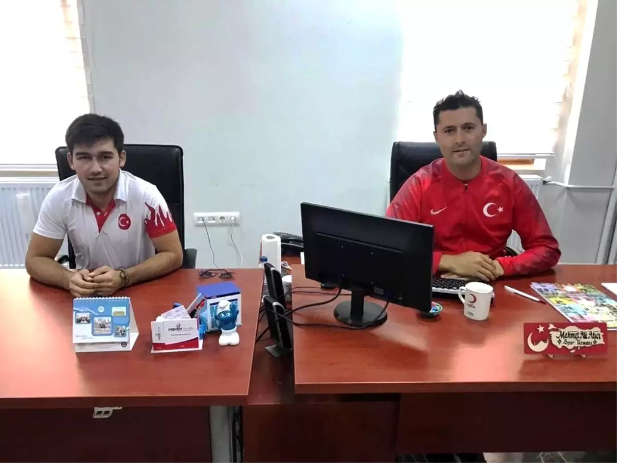 Gençlik Spor İlçe Müdürlüğü\'ne Spor Uzmanı ve Badminton Antrenörü