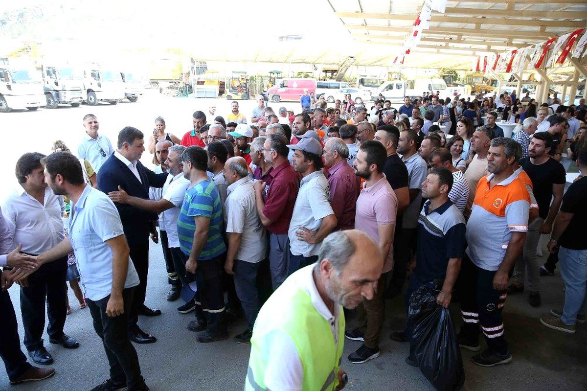 Karşıyaka Belediyesinde bayram coşkusu
