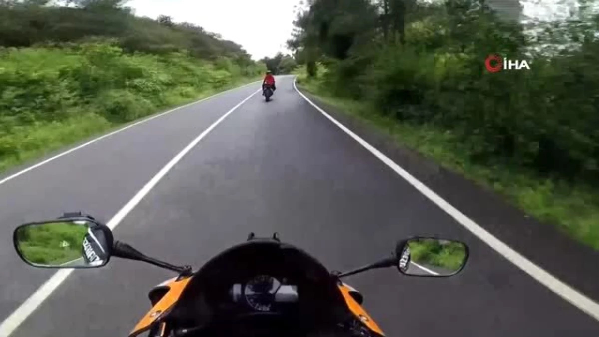 Sarıyer\'de hız yapan motosikletlilerin kaza anı kamerada