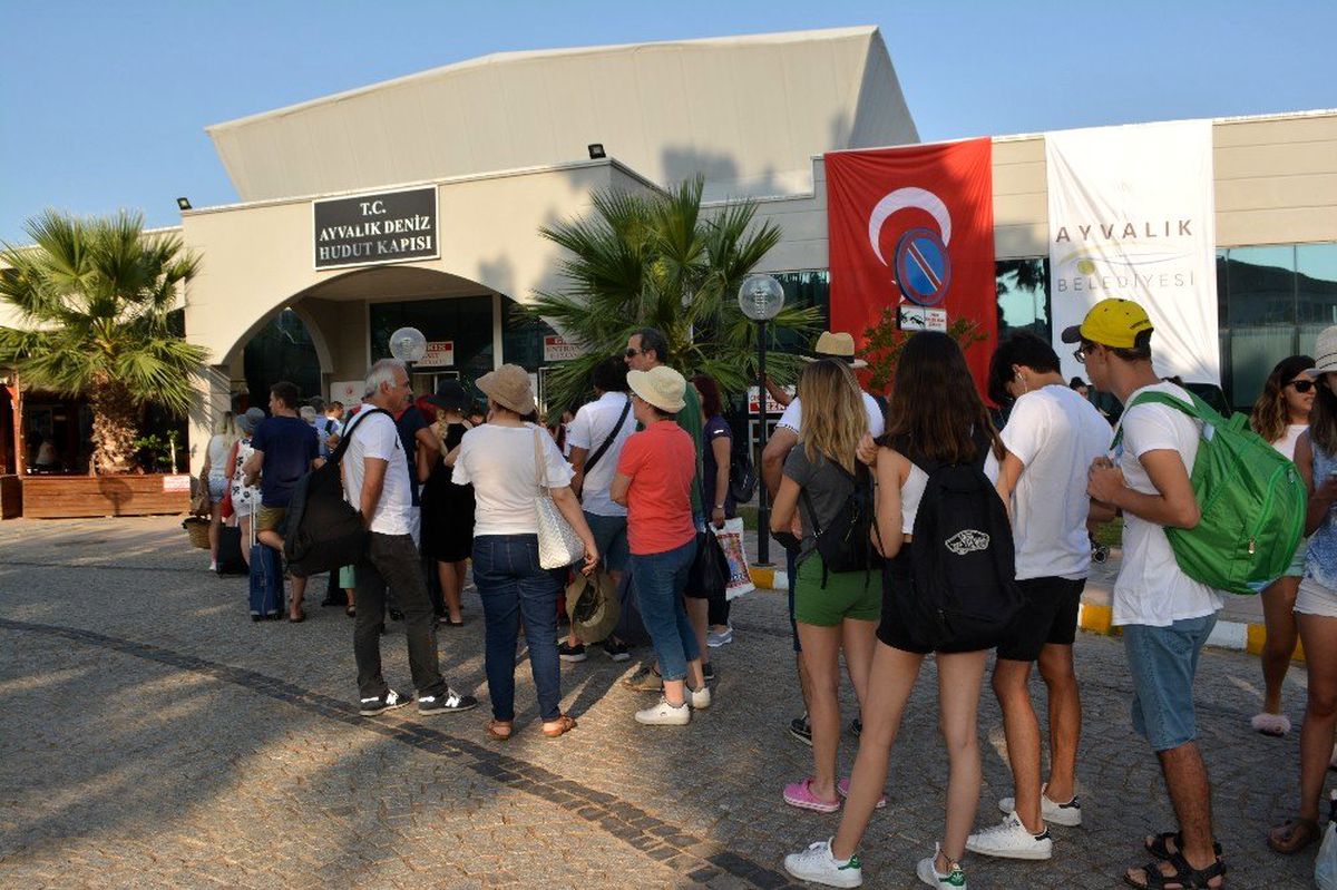 Türk tatilciler Kurban Bayramı\'nda da Ege Adaları\'ndan vazgeçemedi