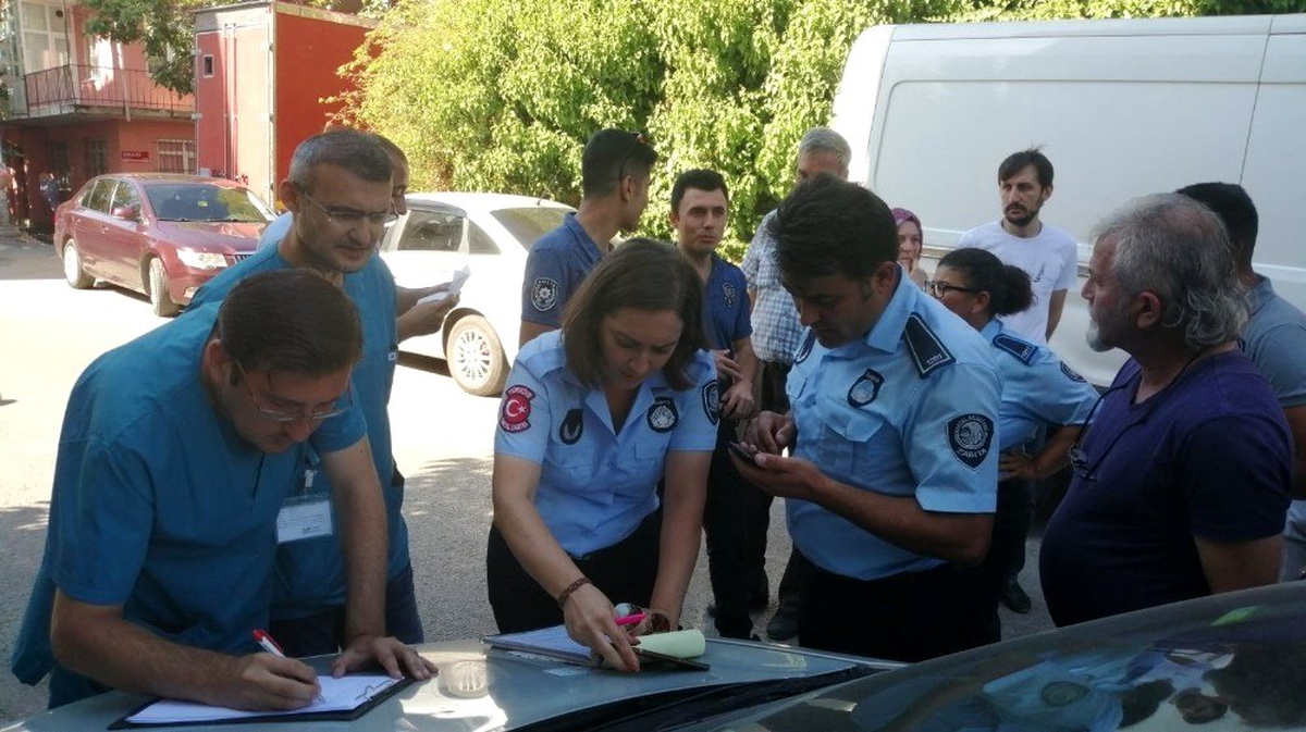 Kartal\'da oto yıkamacıda kaçak kurban kesimine ceza yağdı