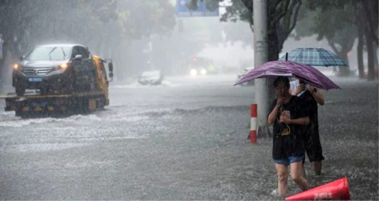 Lekima tayfunu Çin\'i vurdu: 28 kişi öldü, 1 milyon kişi tahliye edildi