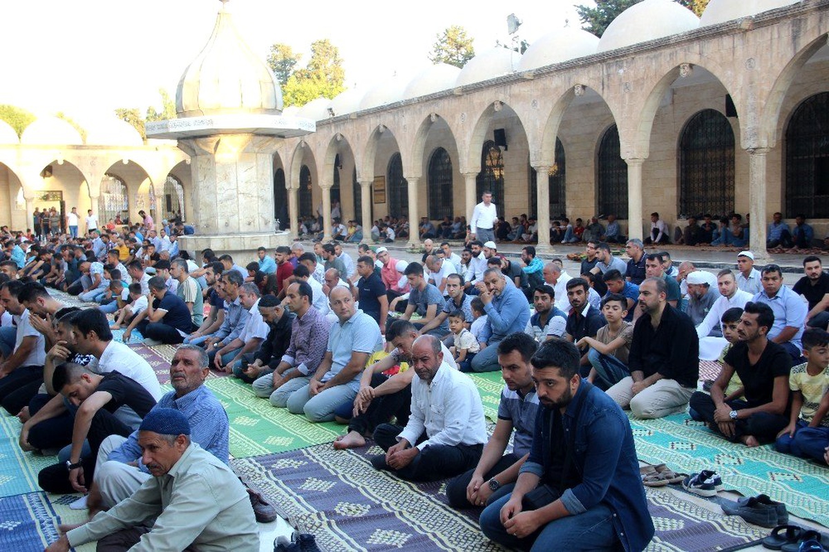 Peygamberler Şehrinde bayram namazı kılındı